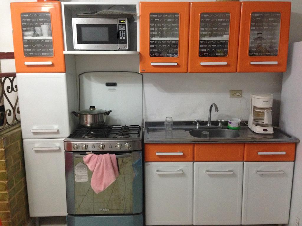 B&B Grand Royal Inn Barranquilla  Szoba fotó