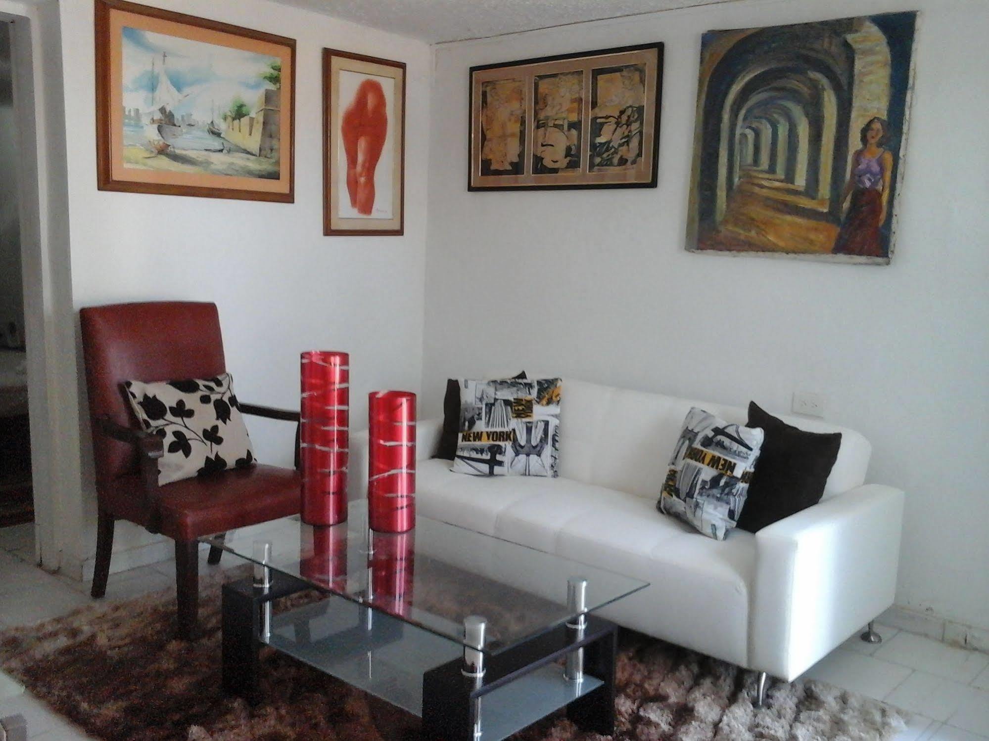 B&B Grand Royal Inn Barranquilla  Kültér fotó